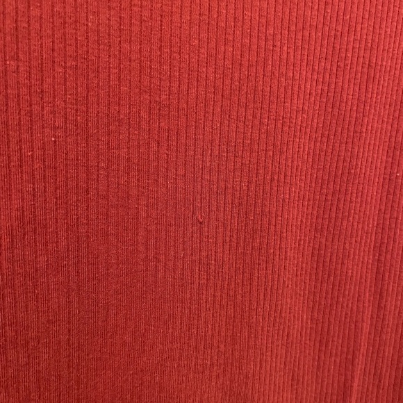 Women’s Top - Picture 2 of 4